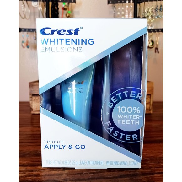 Crest Bath & Body Crest Whitening Emulsions Teeth Whitening Kit